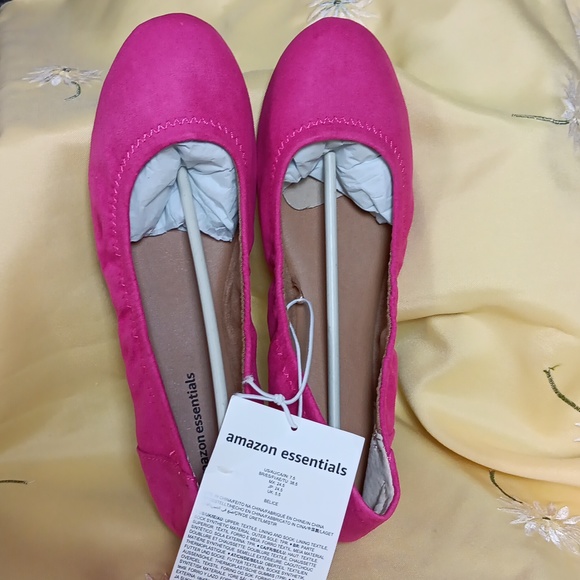 Women's Ballet Flat Bright Pink 7.5 USA 38.5 EUR Brand New - Picture 2 of 8